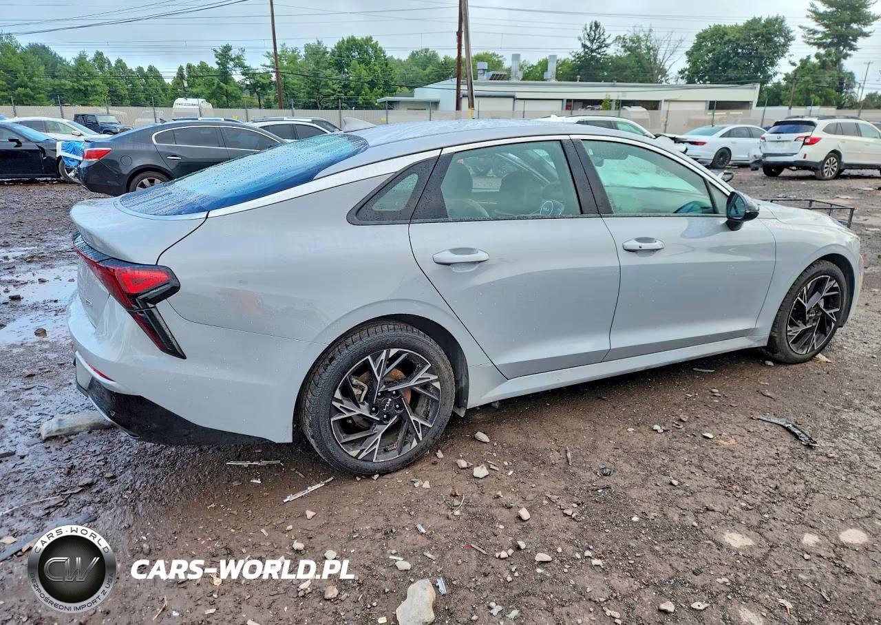 2025 Kia K5 Gt Line VIN:KNAG64J74S5387851 - 3