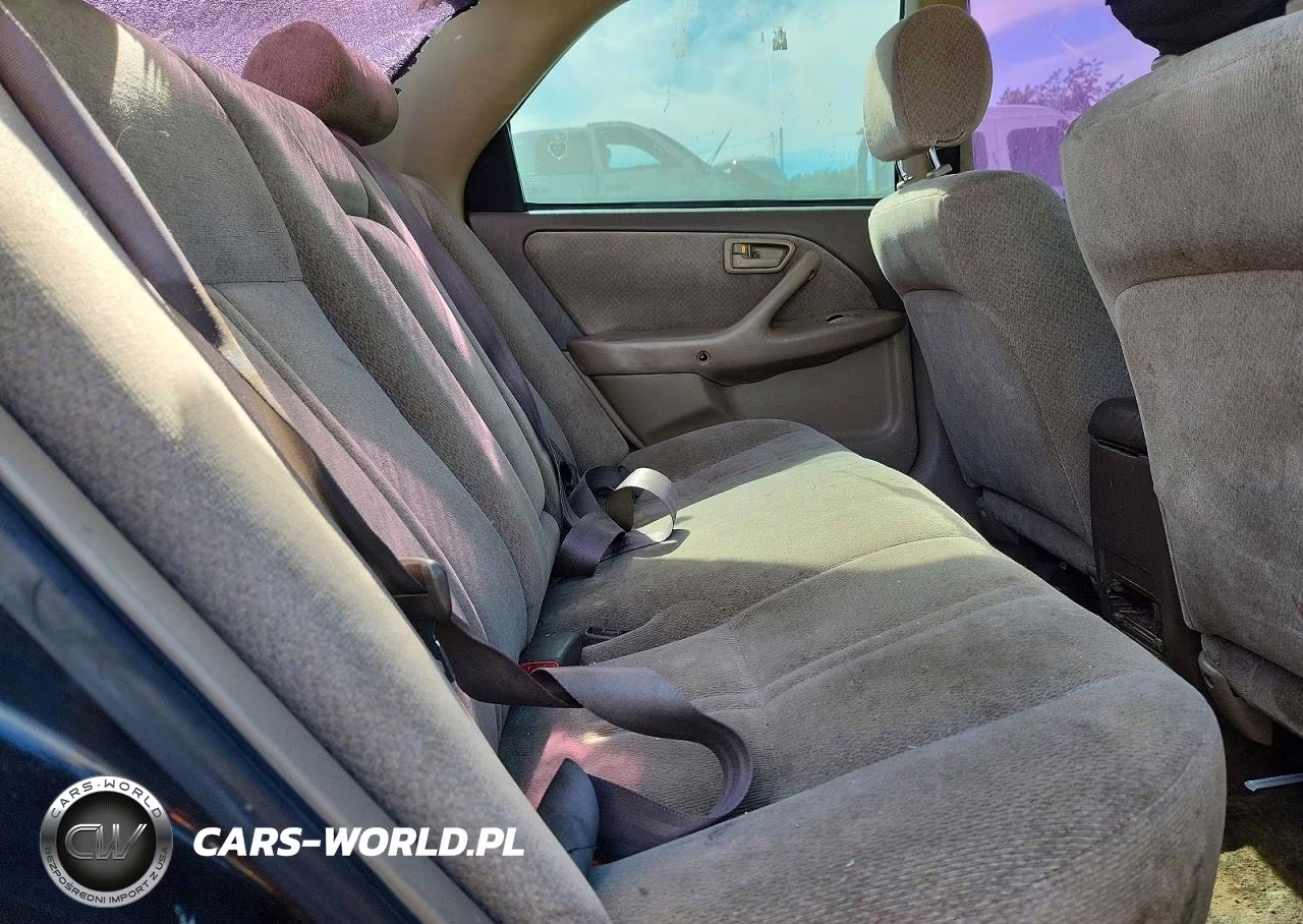 2000 Toyota Camry Le VIN:4T1BG22K3YU692558 - 10