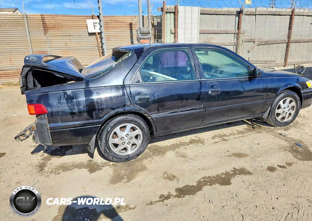 2000 Toyota Camry Le VIN:4T1BG22K3YU692558 - 3