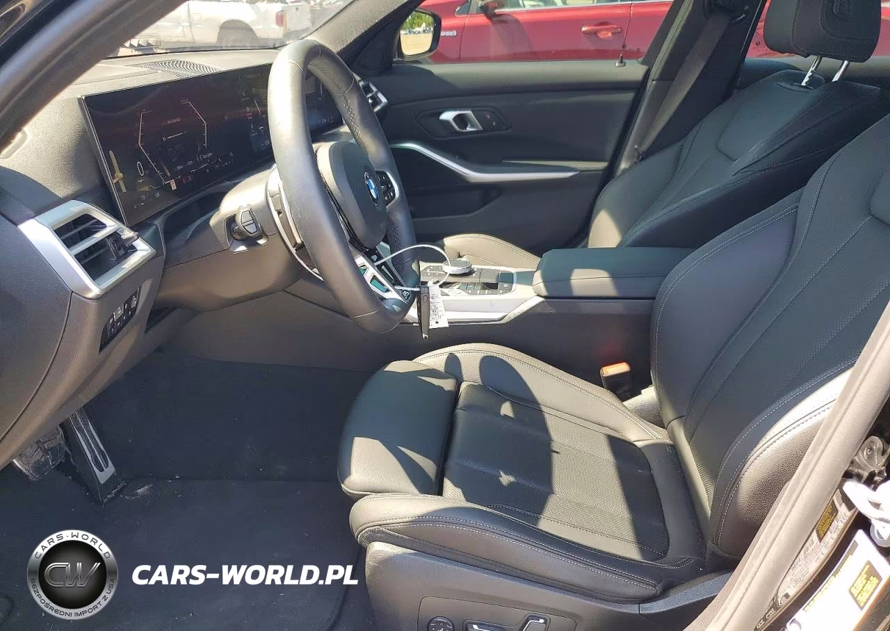 2025 BMW 330Xi VIN:3MW89CW03S8F70484 - 7