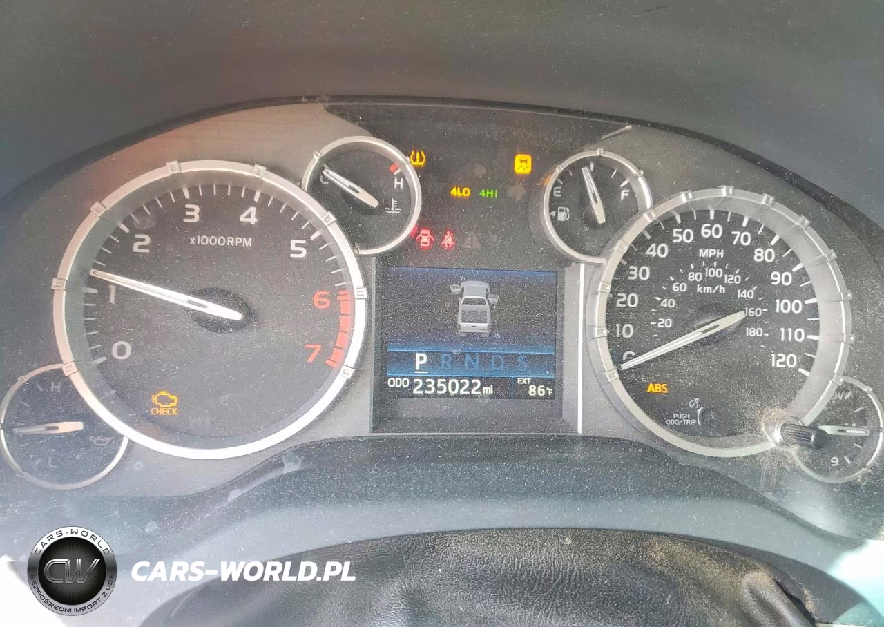 2015 Toyota Tundra Platinum VIN:5TFAY5F12FX441252 - 9