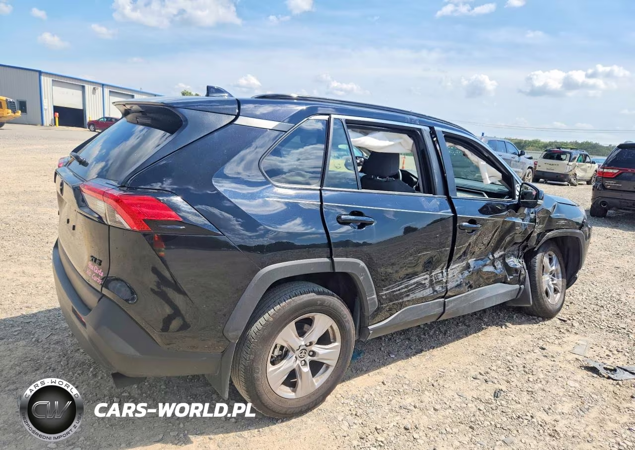 2025 Toyota Rav4 Xle VIN:2T3W1RFV1SC323617 - 3