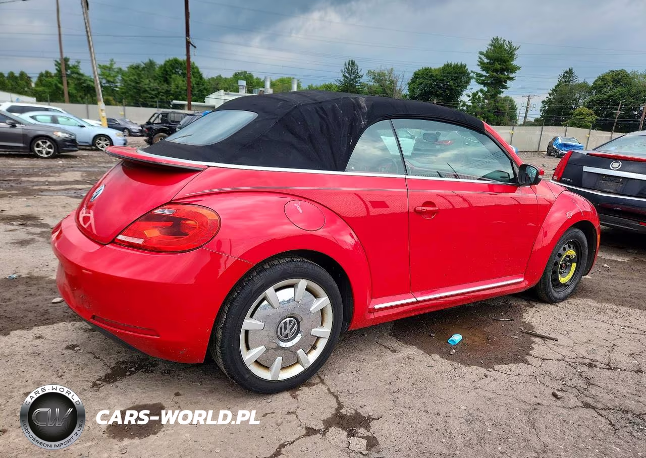 2013 Volkswagen Beetle VIN:3VW5X7AT7DM816156 - 3