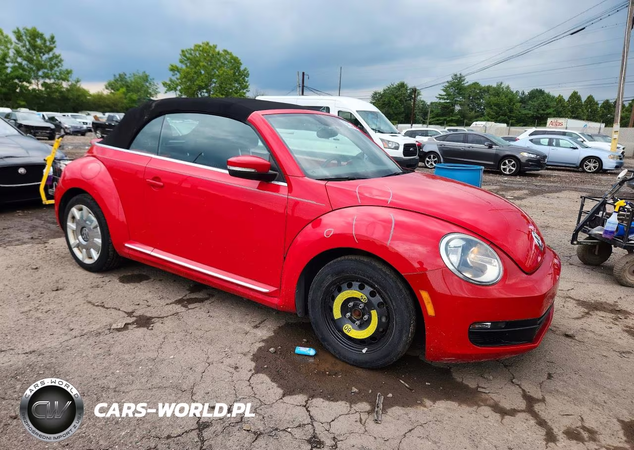 2013 Volkswagen Beetle VIN:3VW5X7AT7DM816156 - 4