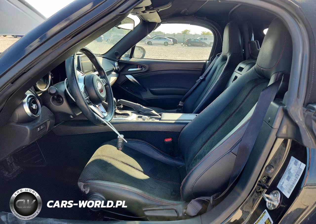2019 Fiat 124 Spider Classica VIN:JC1NFAEK2K0143617 - 7