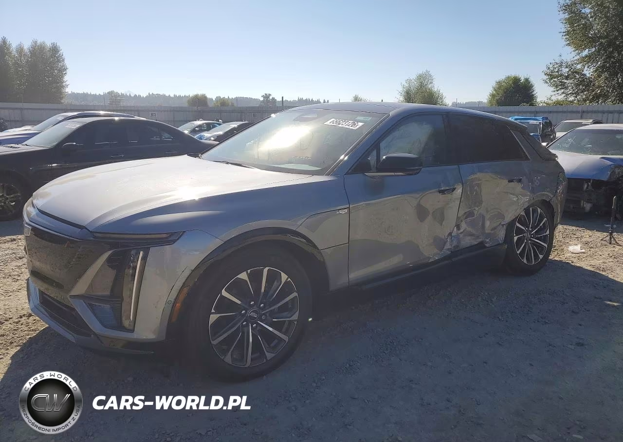 2024 Cadillac Lyriq Sport