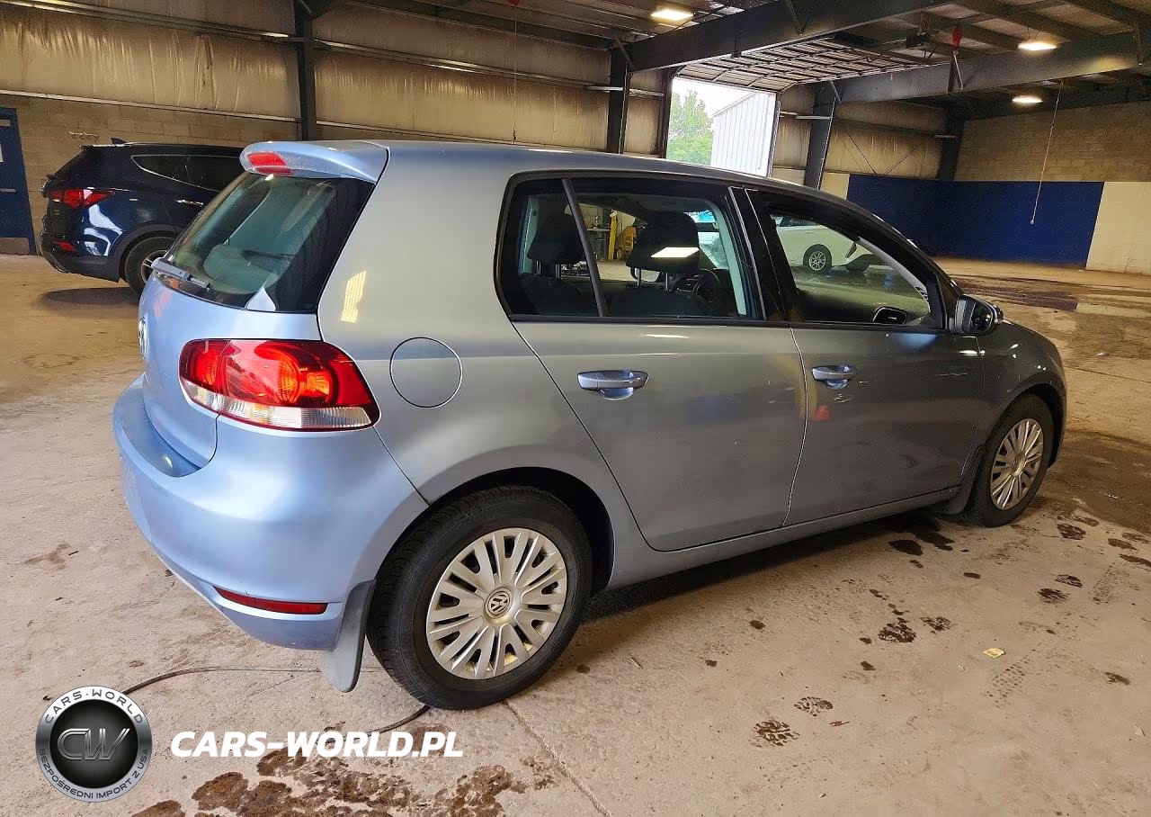 2010 Volkswagen Golf VIN:WVWDB7AJ2AW307700 - 3