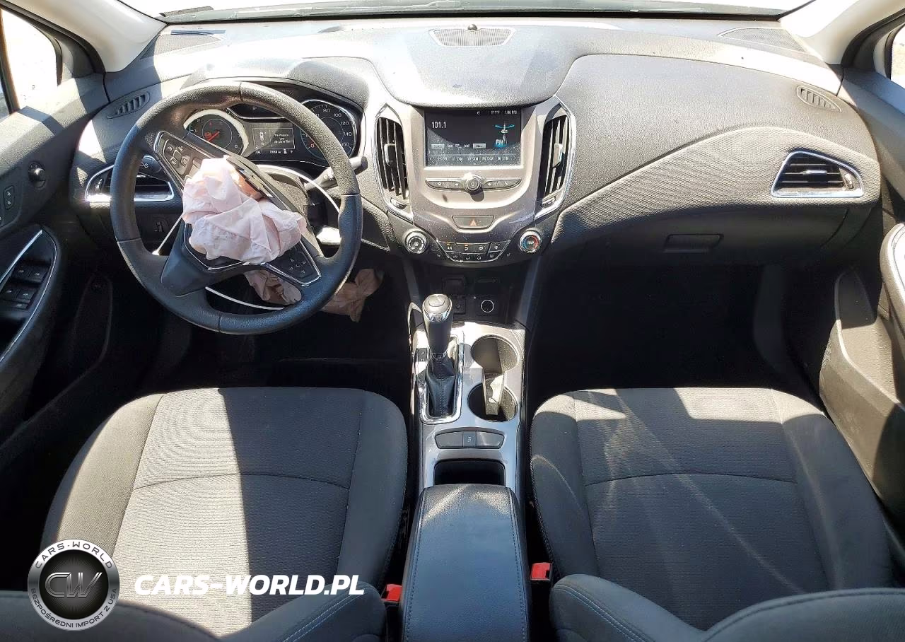 2018 Chevrolet Cruze Lt VIN:1G1BE5SM1J7120933 - 8
