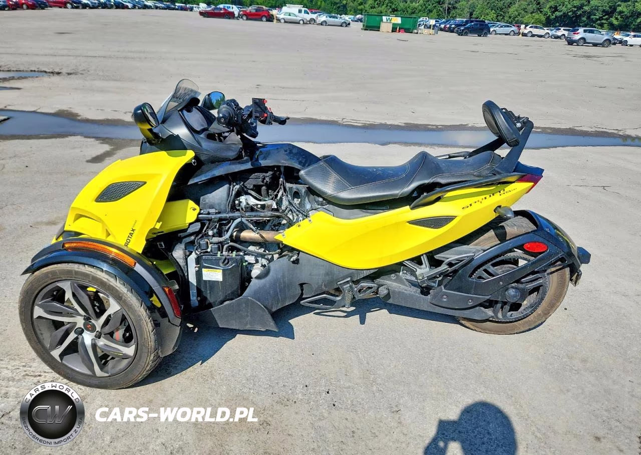 2014 Can-Am Spyder Roadster Rs VIN:2BXNABC11EV000029 - 3