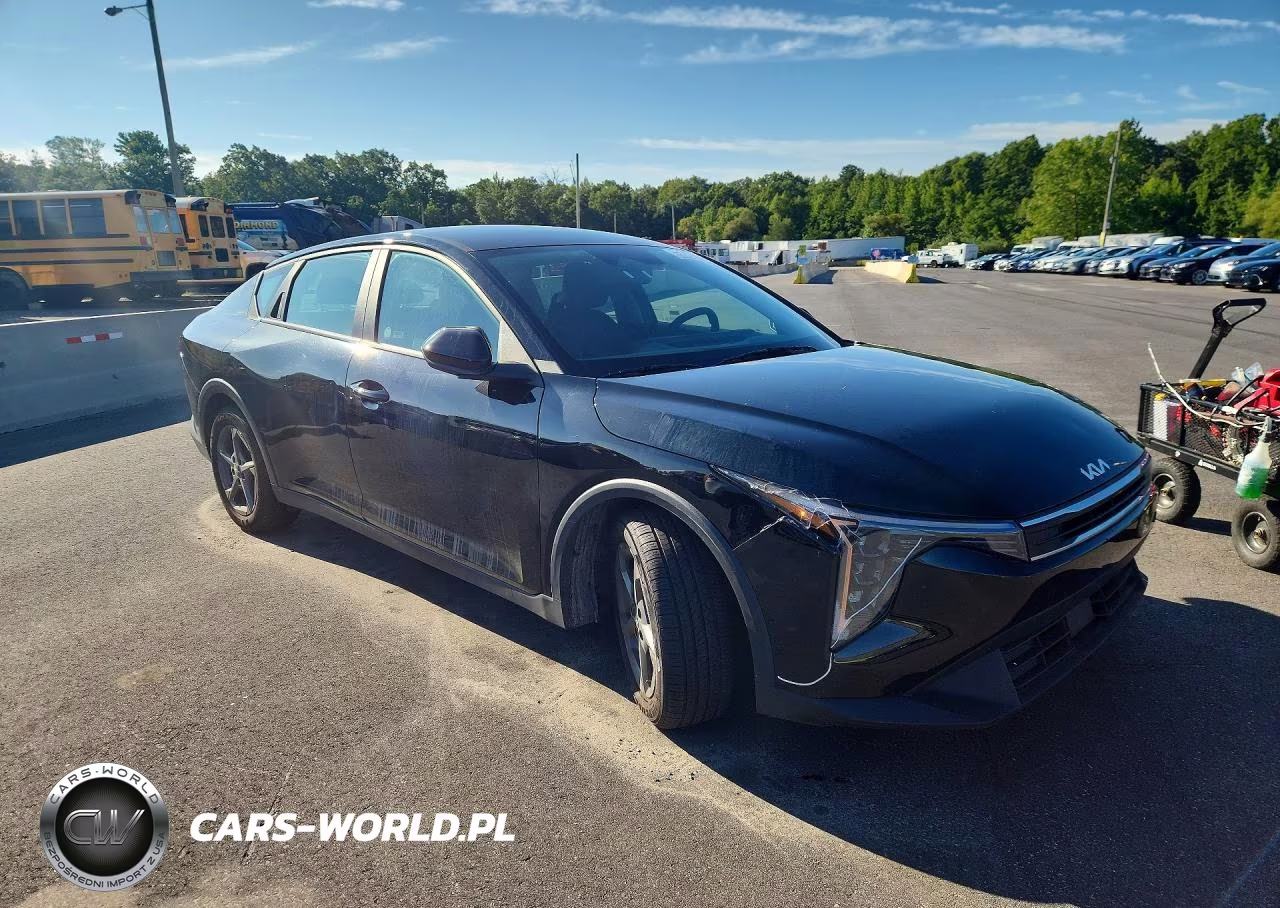 2025 Kia K4 Lxs VIN:3KPFT4DE2SE062749 - 4