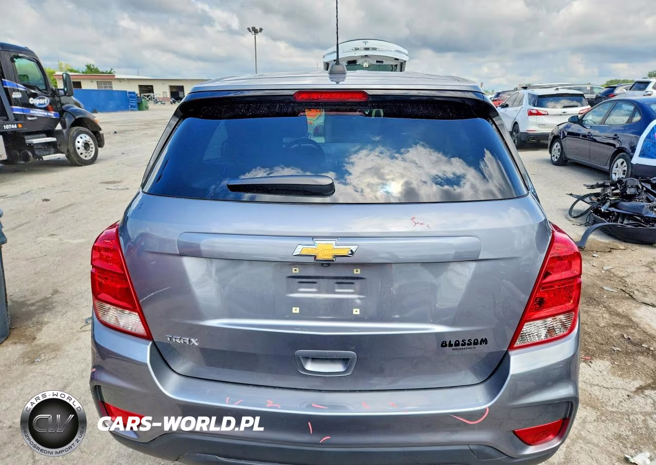 2020 Chevrolet Trax Ls VIN:3GNCJKSB2LL298425 - 6