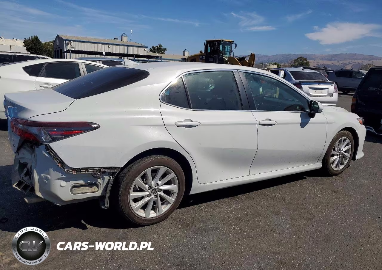 2022 Toyota Camry Le VIN:4T1C11AK7NU017082 - 3