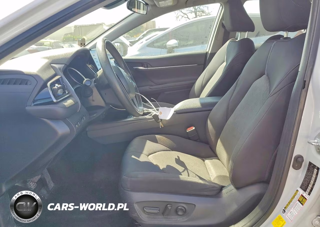 2022 Toyota Camry Le VIN:4T1C11AK7NU017082 - 7