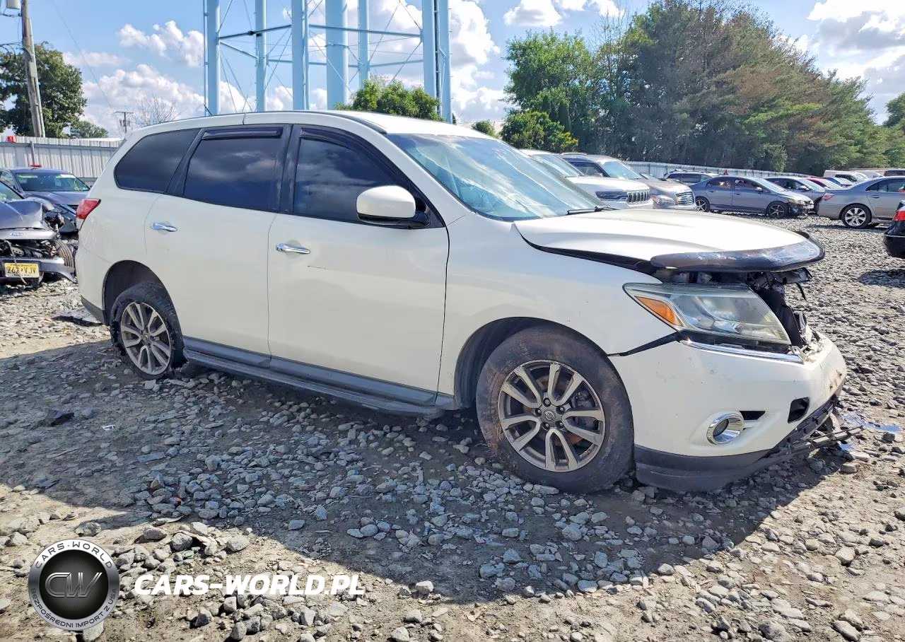 2014 Nissan Pathfinder S VIN:5N1AR2MM4EC697824 - 4