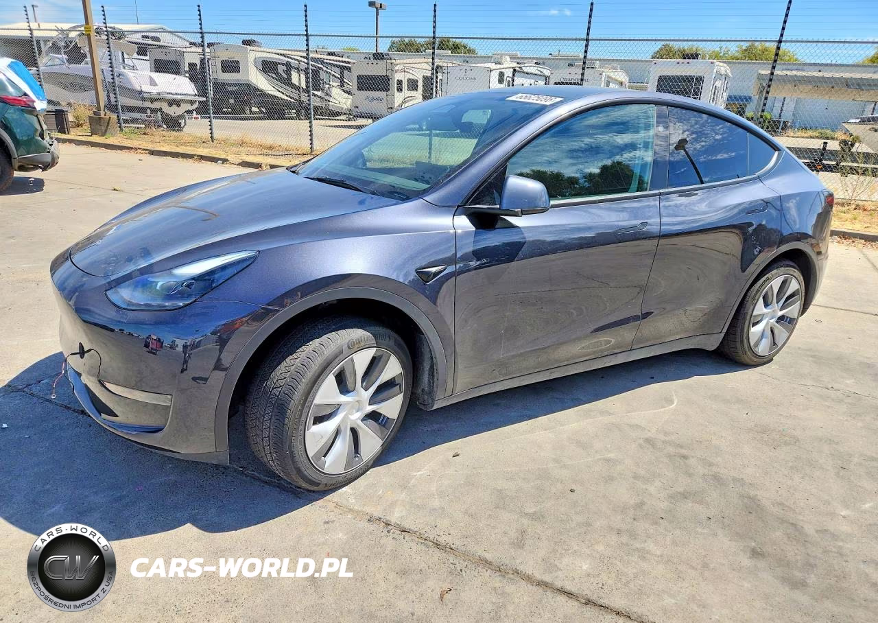 2024 Tesla Model Y VIN:7SAYGDED4RF095505 - 1