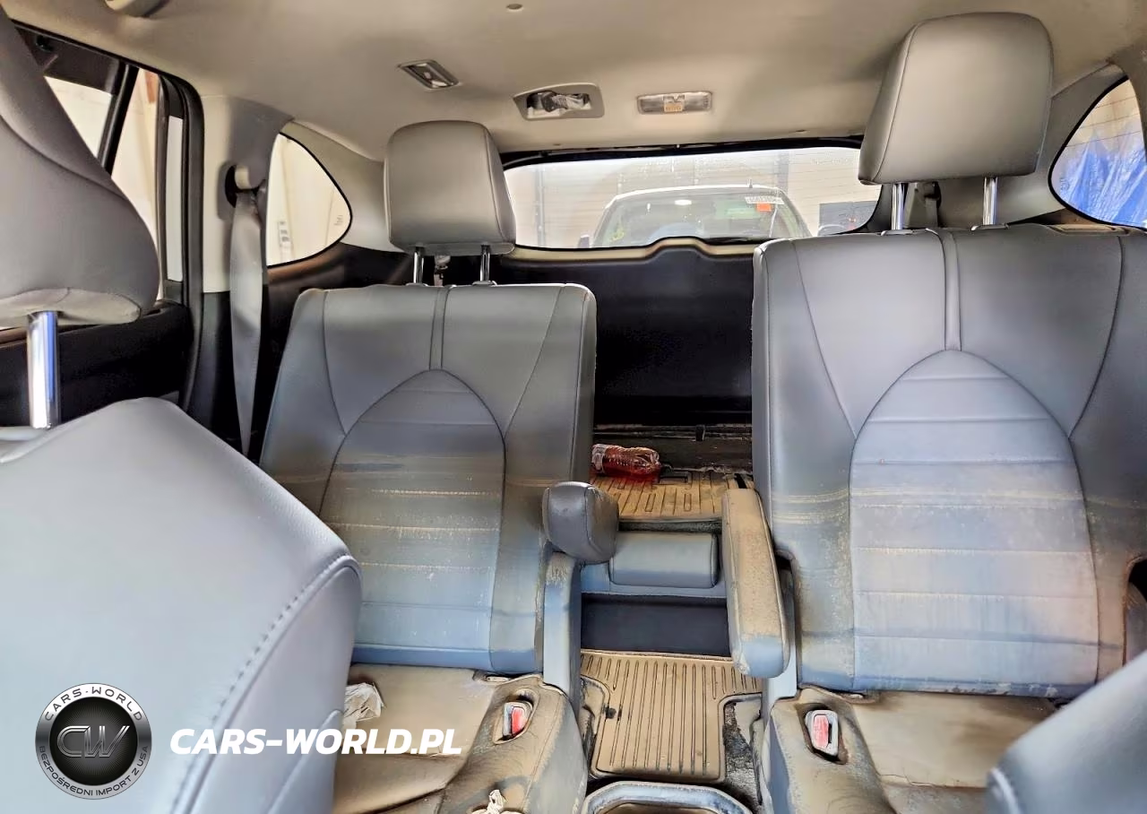 2021 Toyota Highlander Xle VIN:5TDGZRBH8MS543157 - 10