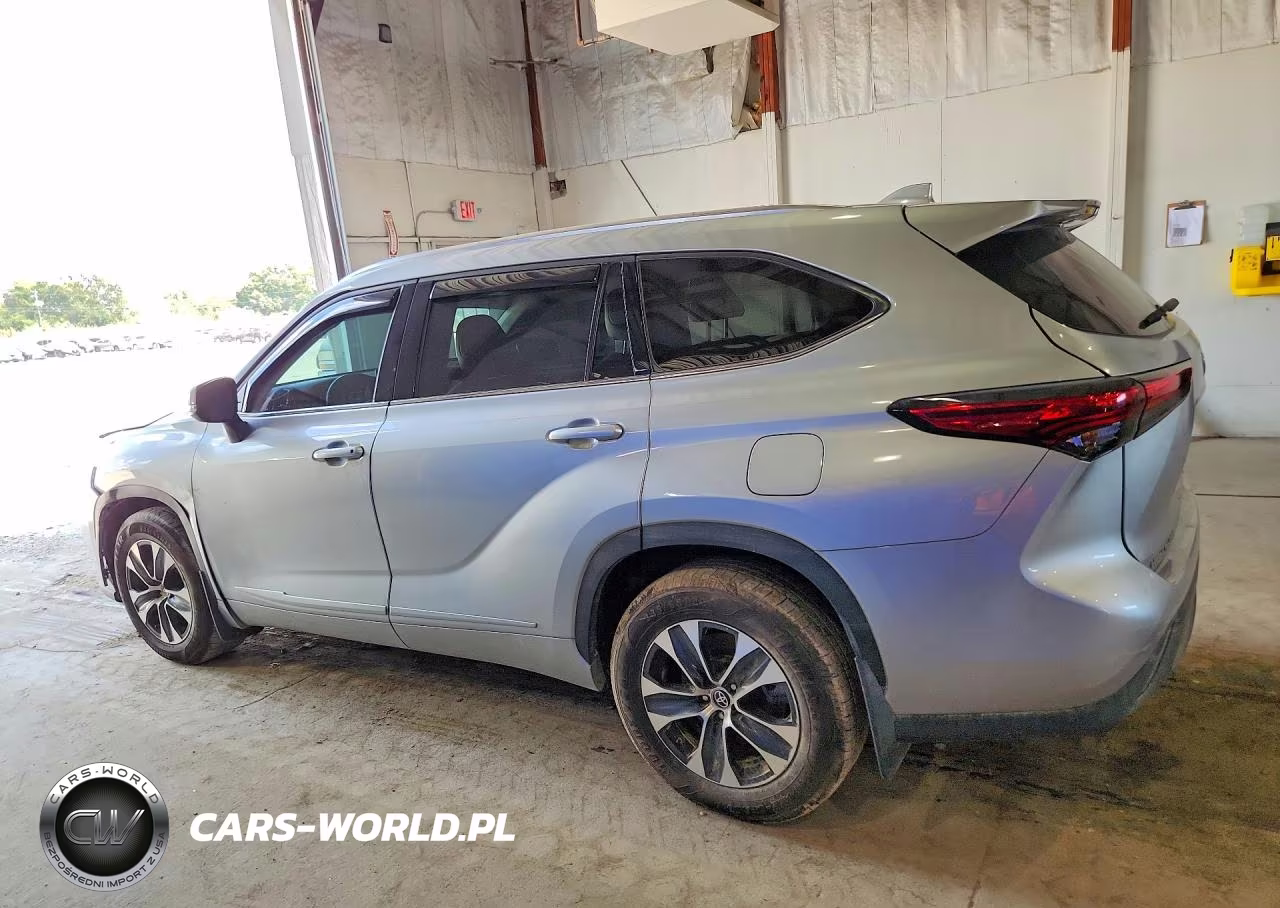 2021 Toyota Highlander Xle VIN:5TDGZRBH8MS543157 - 2