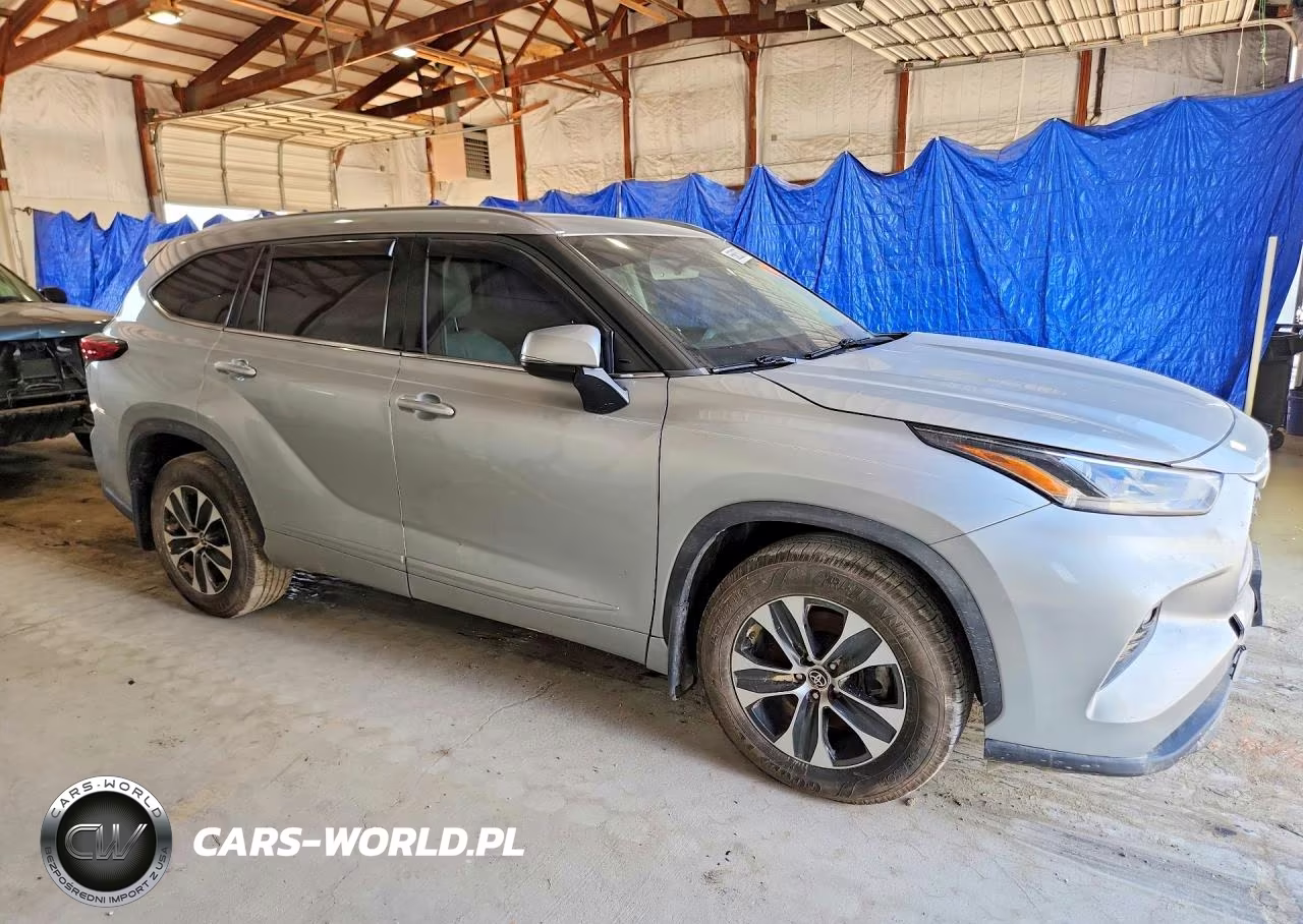 2021 Toyota Highlander Xle VIN:5TDGZRBH8MS543157 - 4