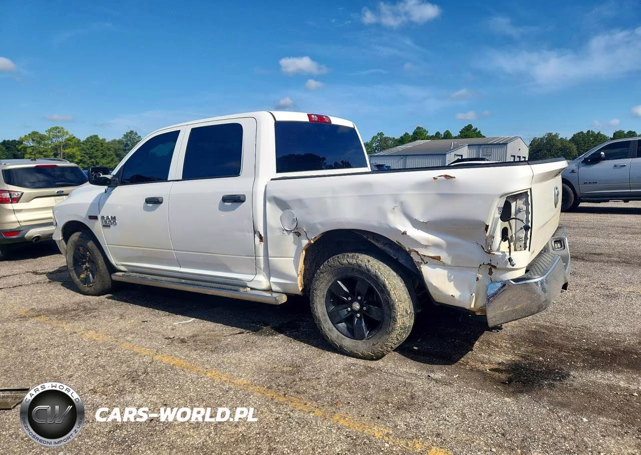 2019 Ram 1500 Classic Tradesman VIN:1C6RR6KM7KS723004 - 2