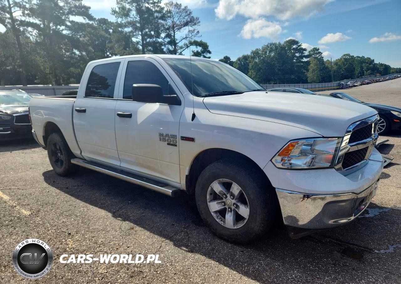 2019 Ram 1500 Classic Tradesman VIN:1C6RR6KM7KS723004 - 4