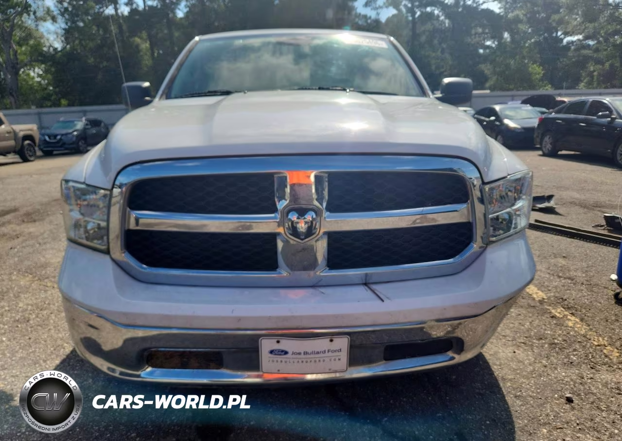 2019 Ram 1500 Classic Tradesman VIN:1C6RR6KM7KS723004 - 5