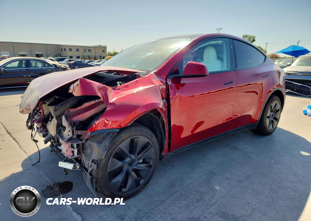 2024 Tesla Model Y VIN:7SAYGDED5RA306465 - 1