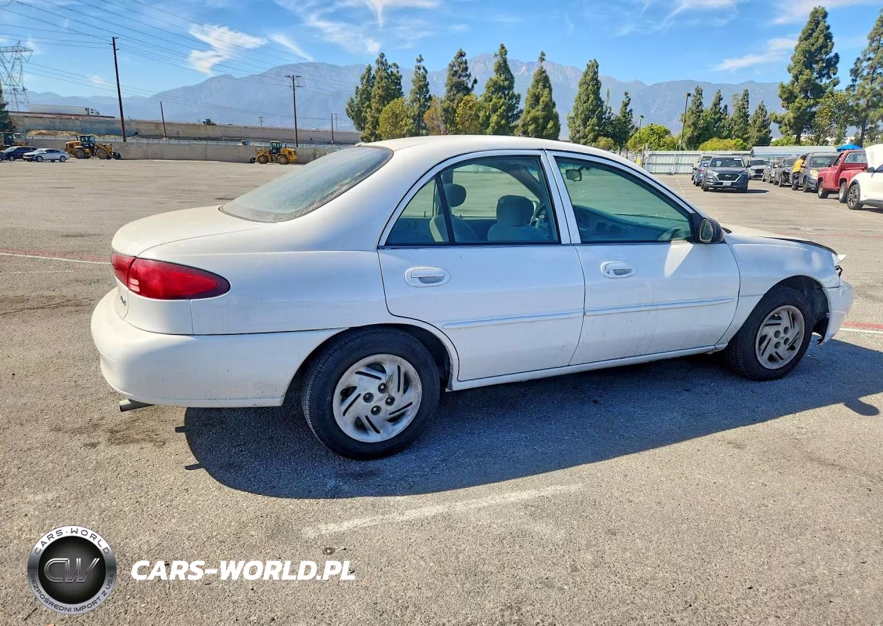 2002 Ford Escort VIN:3FAFP13P02R209137 - 3