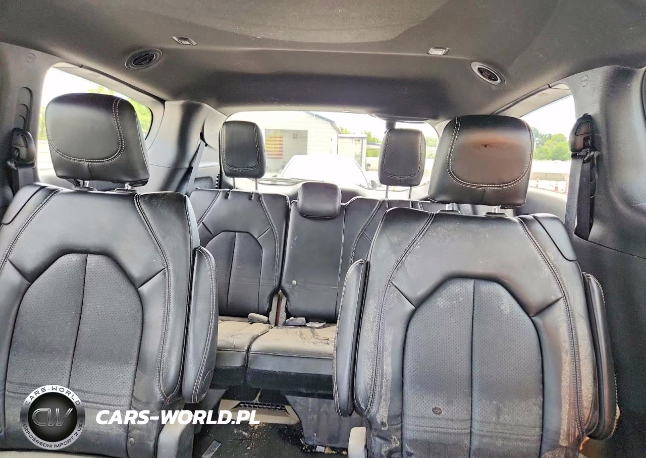2025 Chrysler Pacifica Select VIN:2C4RC1BG1SR530288 - 10