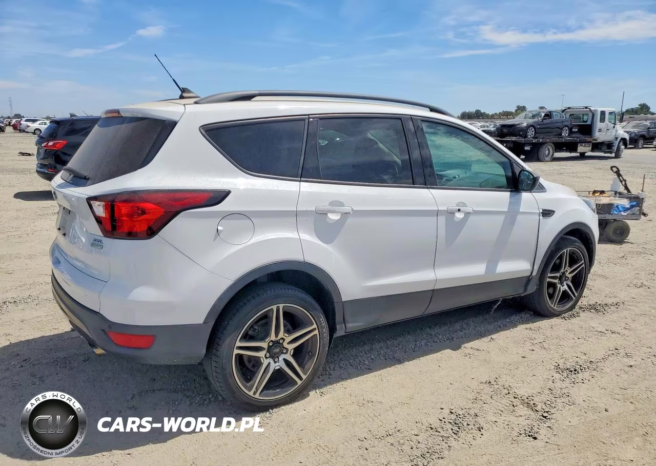 2019 Ford Escape Sel VIN:1FMCU0HD1KUA47621 - 3