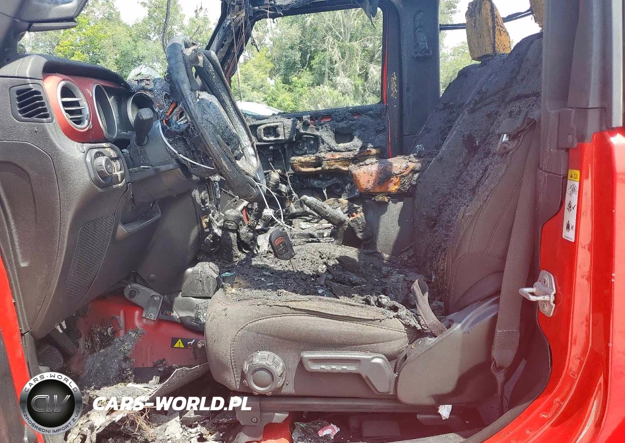 2018 Jeep Wrangler Rubicon VIN:1C4HJXCG5JW301265 - 7