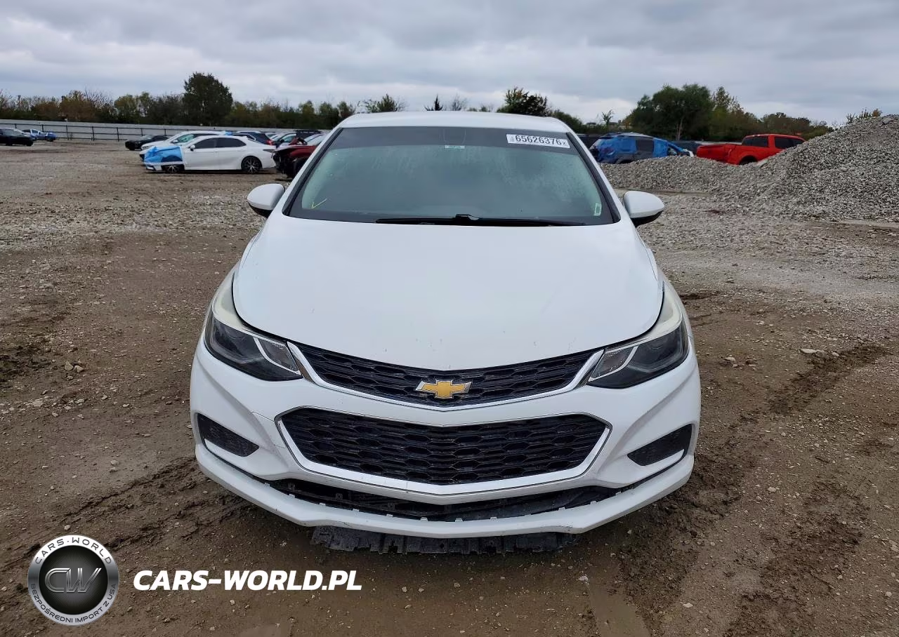 2018 Chevrolet Cruze Lt VIN:1G1BE5SM9J7181110 - 5