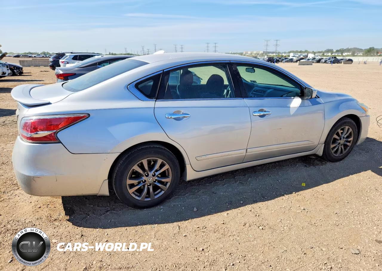 2015 Nissan Altima 2.5 S VIN:1N4AL3AP8FN860075 - 3