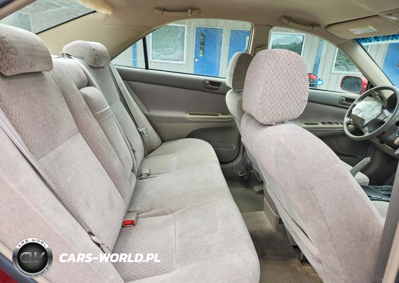 2003 Toyota Camry Le VIN:4T1BE32K73U142106 - 10