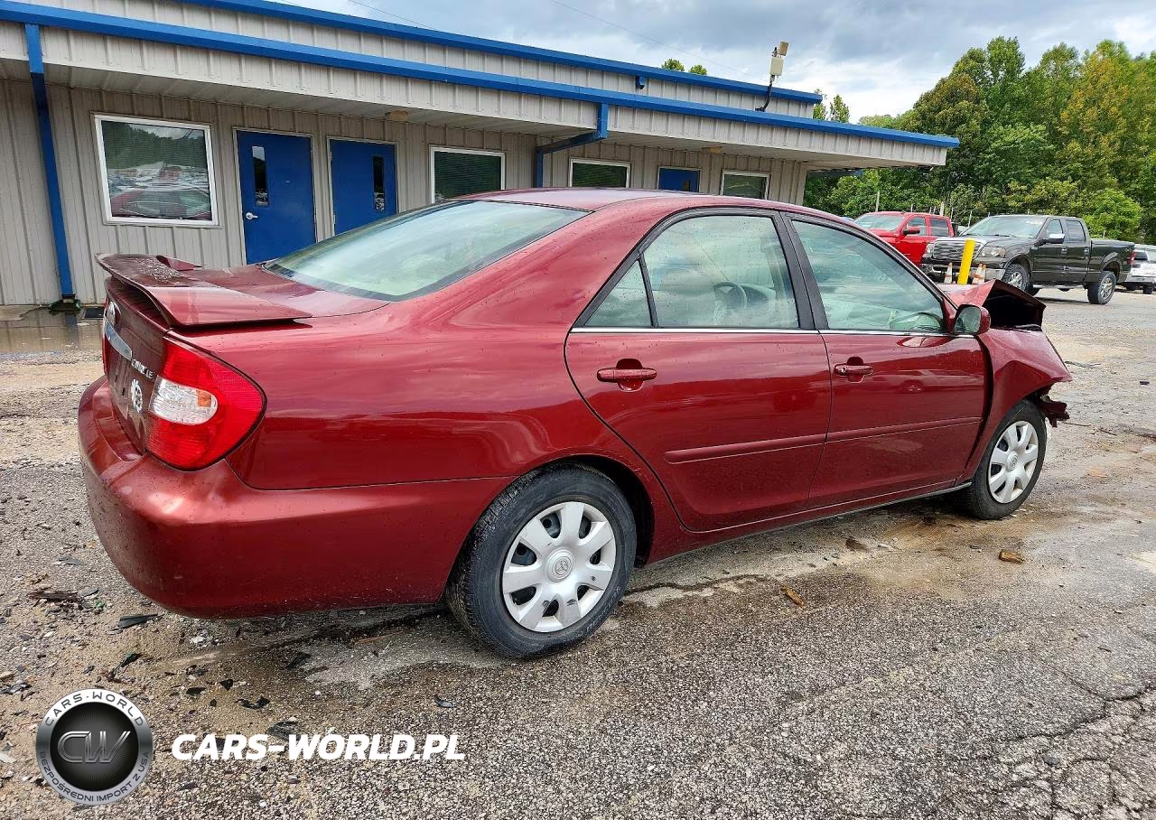 2003 Toyota Camry Le VIN:4T1BE32K73U142106 - 3