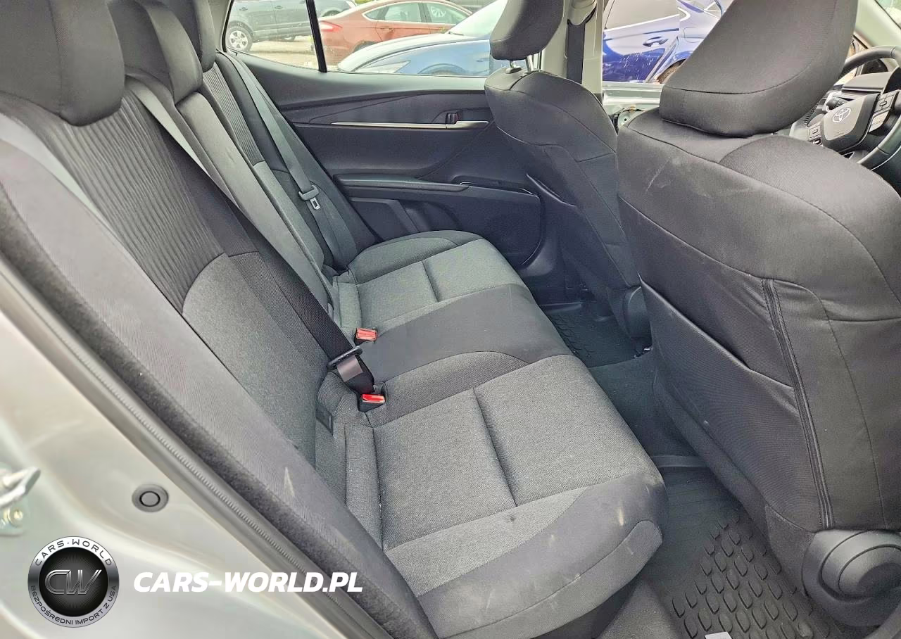 2026 Toyota Camry Le VIN:4T1DAACK0TU228610 - 10