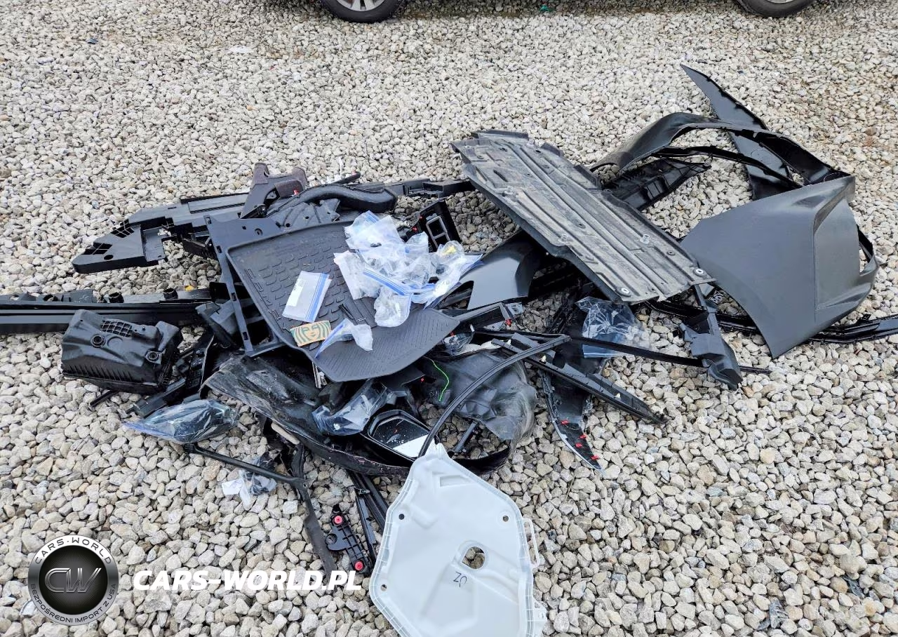 2026 Toyota Camry Le VIN:4T1DAACK0TU228610 - 12