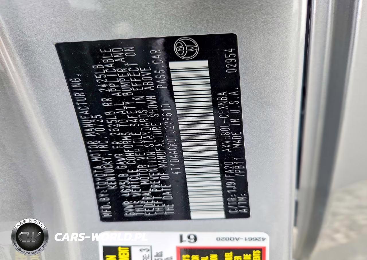2026 Toyota Camry Le VIN:4T1DAACK0TU228610 - 13