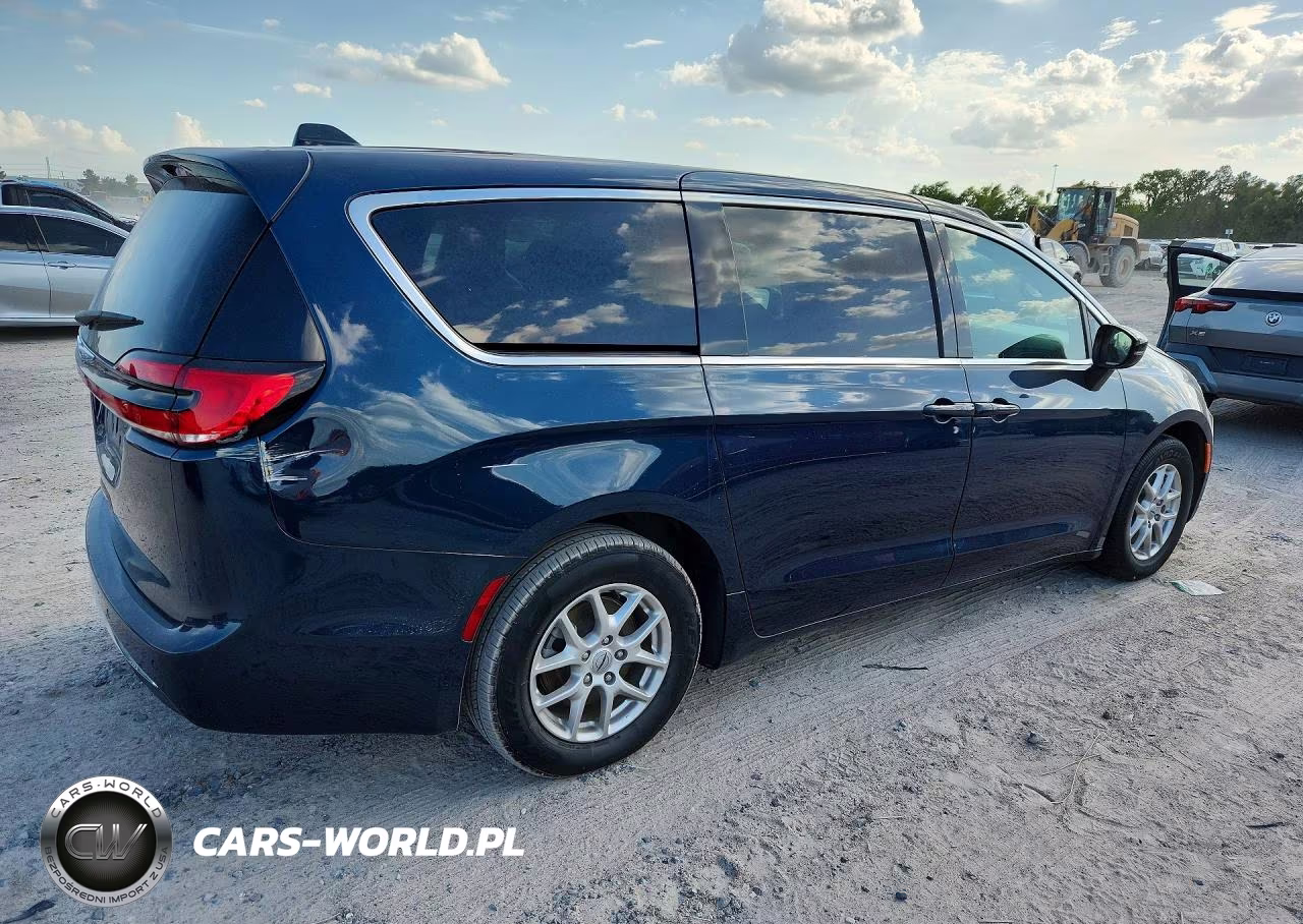 2025 Chrysler Pacifica Select VIN:2C4RC1BG9SR531625 - 3
