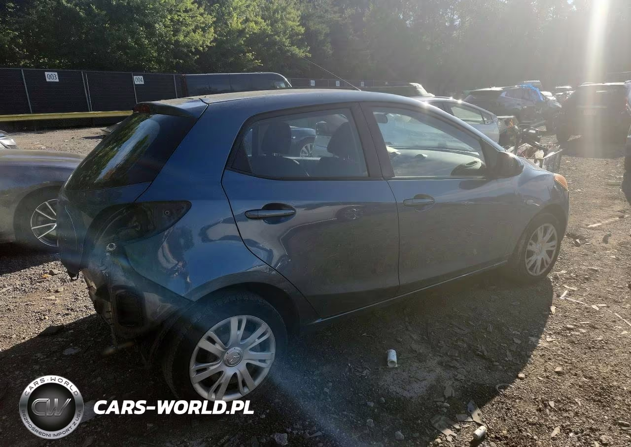 2014 Mazda Mazda2 Sport VIN:JM1DE1KZ0E0171231 - 3