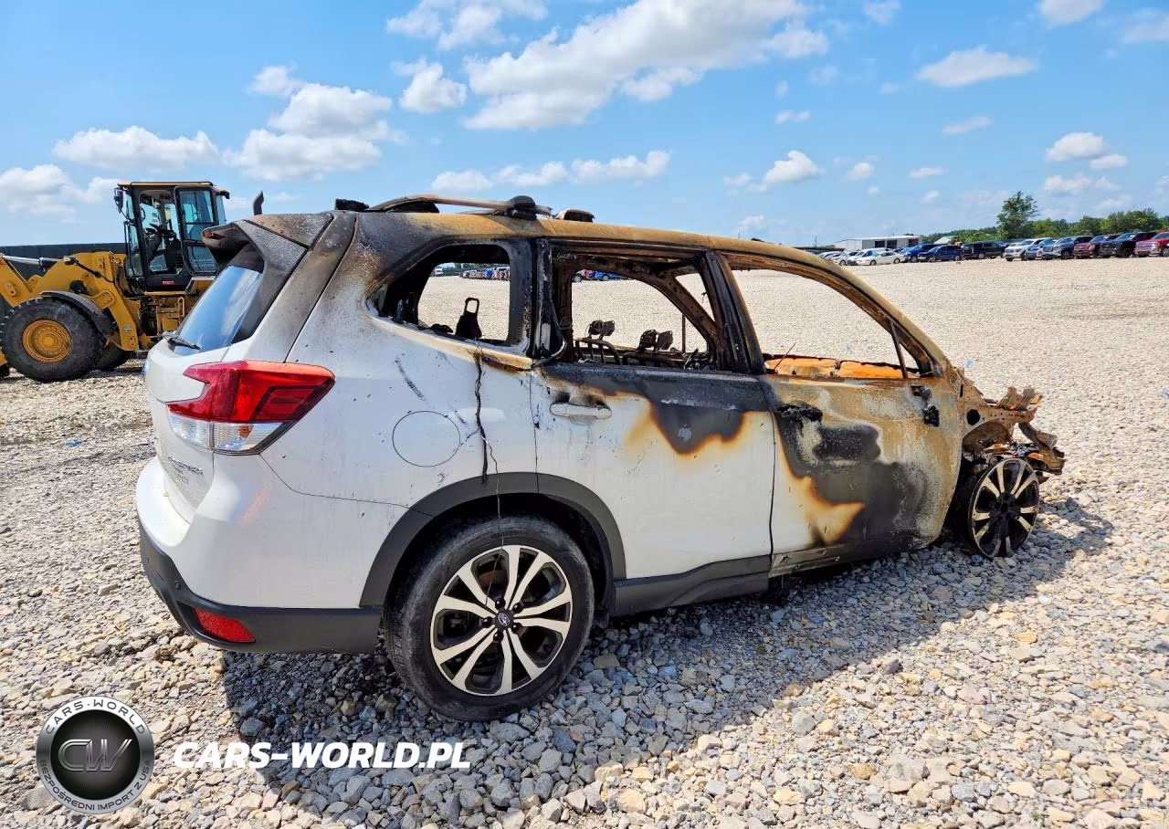 2020 Subaru Forester Limited VIN:JF2SKAUC2LH512167 - 3