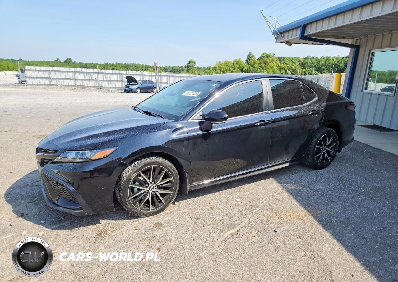 2022 Toyota Camry Se – zdjęcie 1 z 12