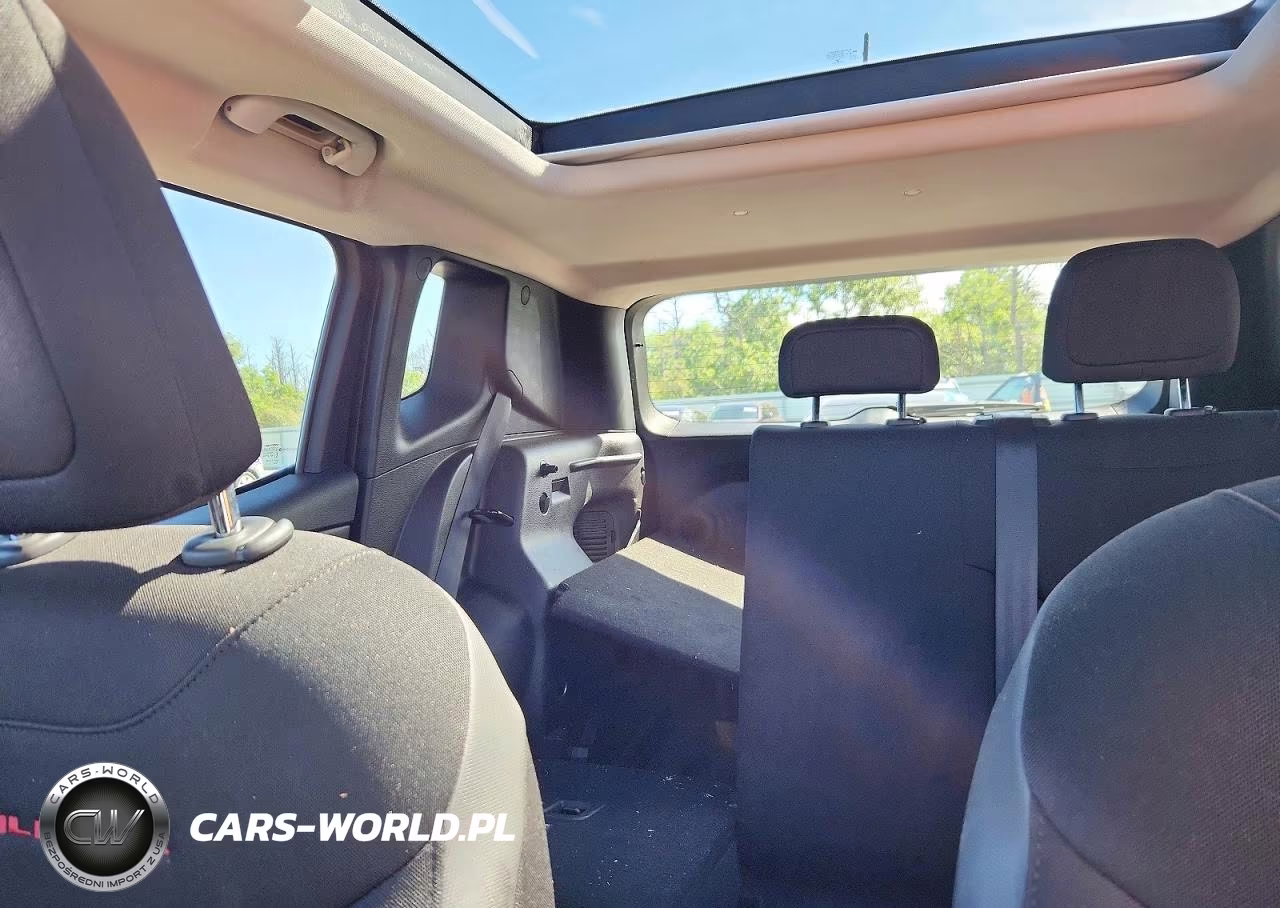 2020 Jeep Renegade Trailhawk VIN:ZACNJBC11LPL77225 - 10