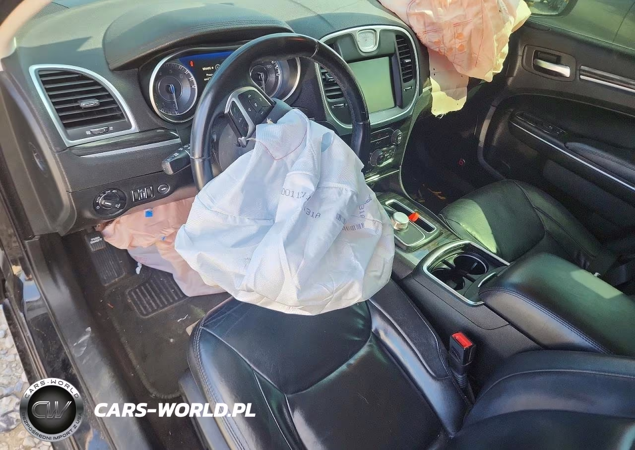 2016 Chrysler 300 Limited VIN:2C3CCARG6GH262044 - 8