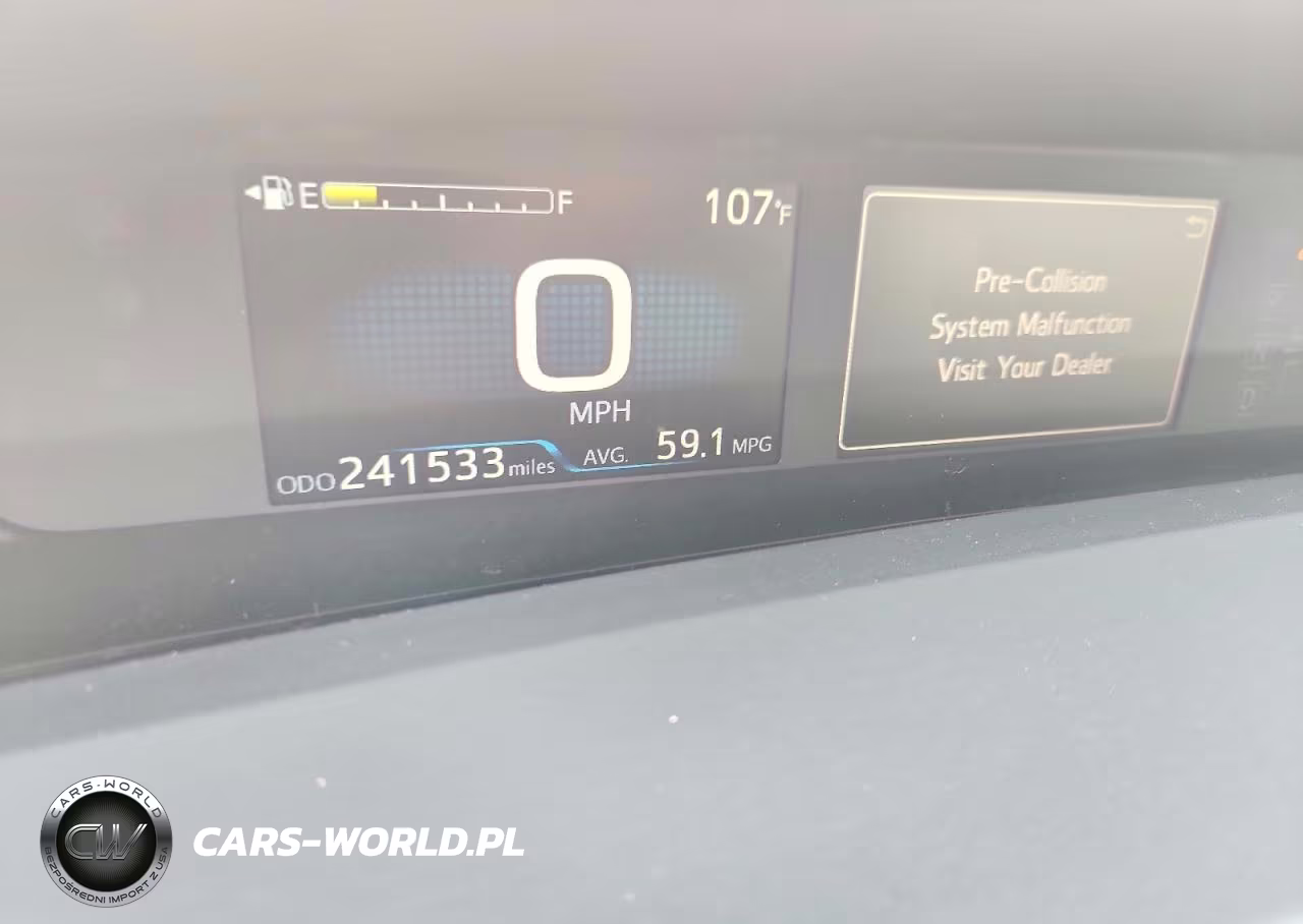 2021 Toyota Prius Le VIN:JTDKAMFU0M3148242 - 9