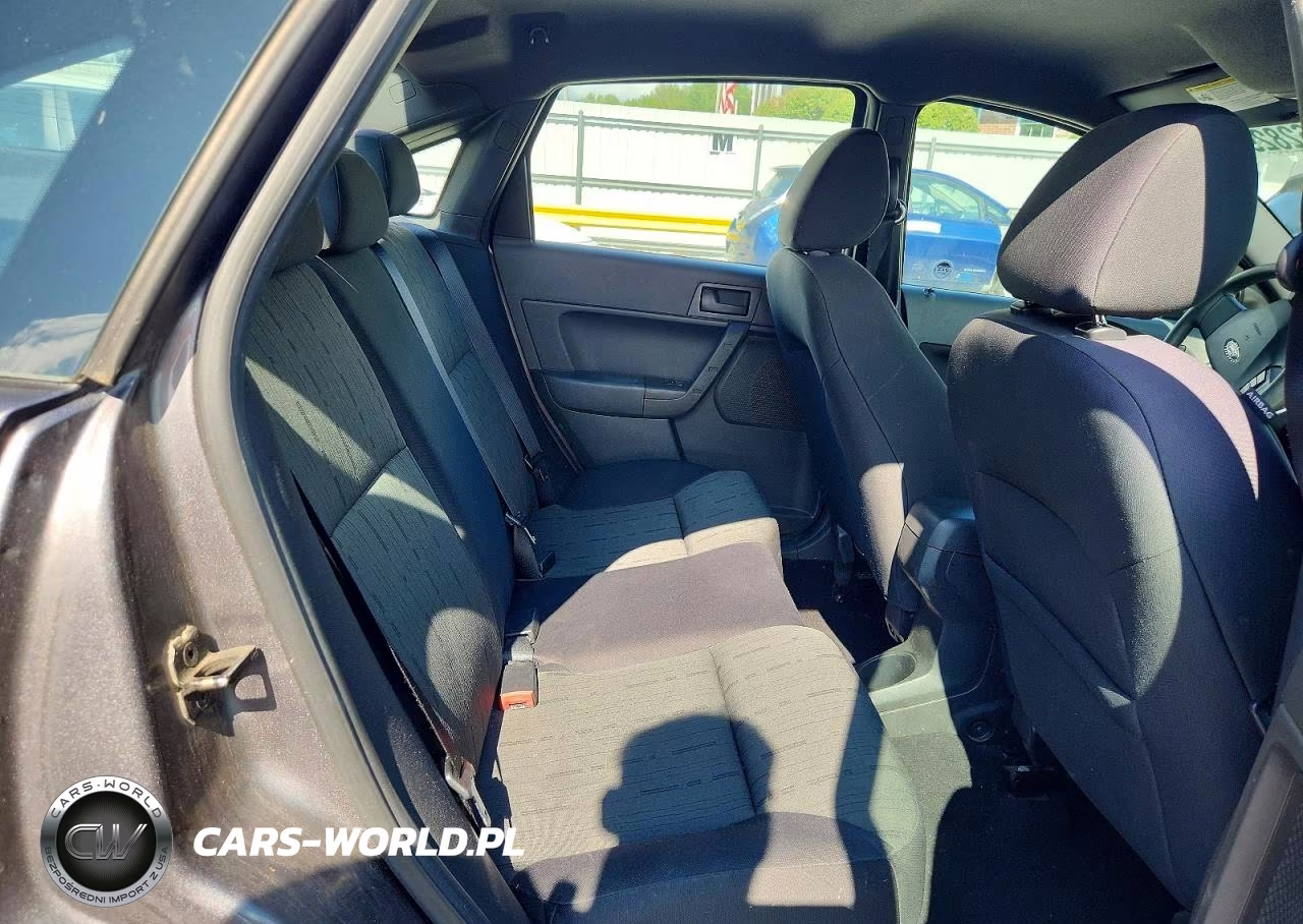 2010 Ford Focus Se VIN:1FAHP3FN0AW298315 - 10
