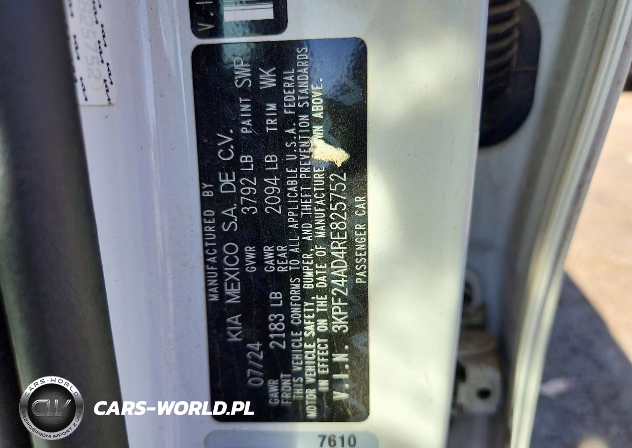 2024 Kia Forte Lxs VIN:3KPF24AD4RE825752 - 12