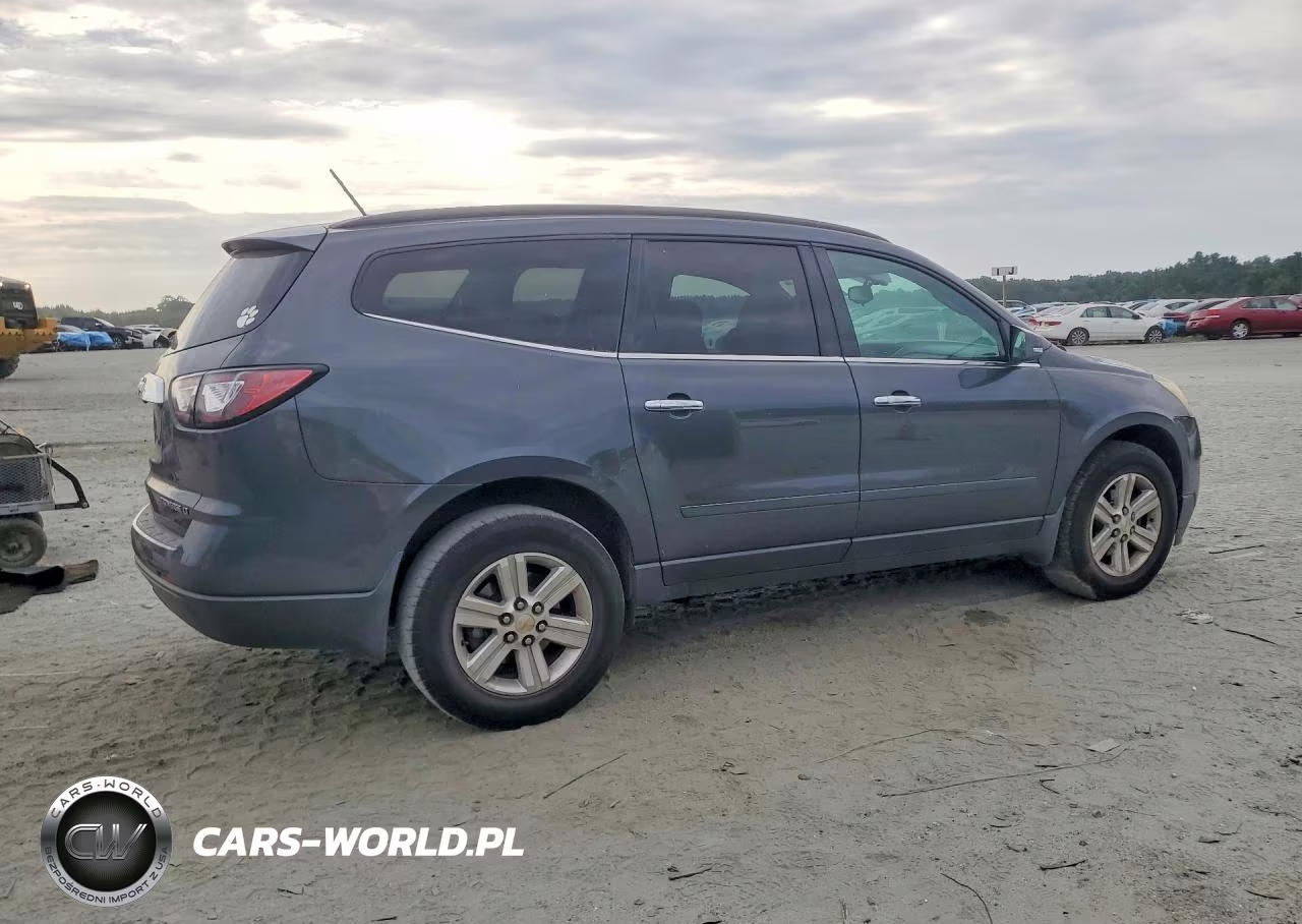 2013 Chevrolet Traverse Lt VIN:1GNKRGKD8DJ188152 - 3