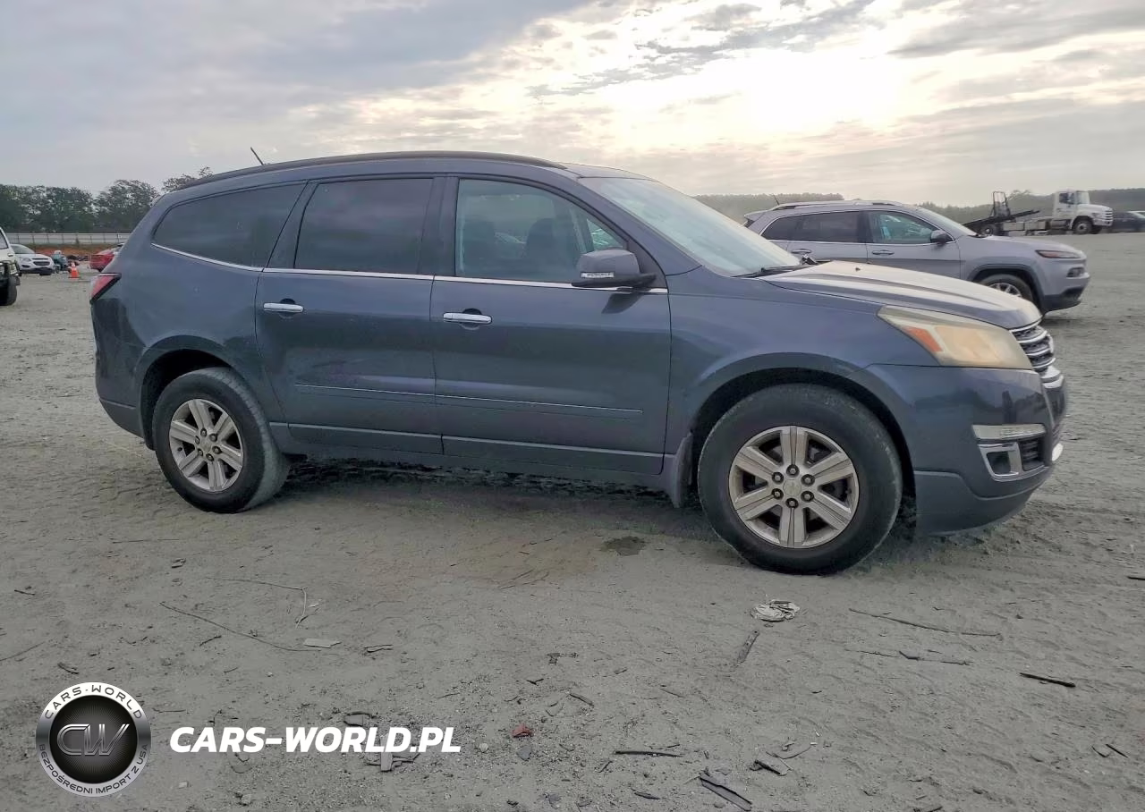 2013 Chevrolet Traverse Lt VIN:1GNKRGKD8DJ188152 - 4