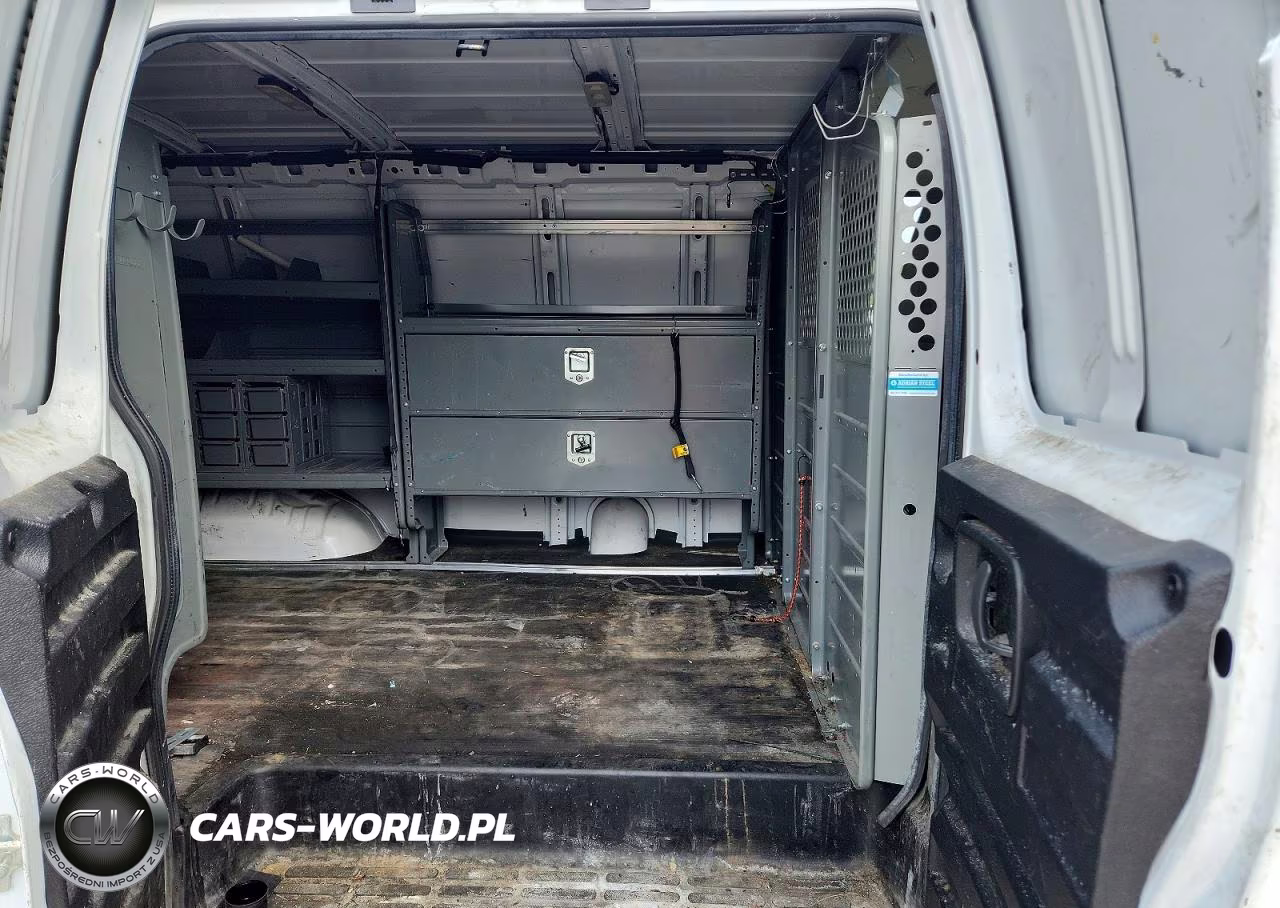 2021 Chevrolet Express G2500 VIN:1GCWGAF71M1170321 - 11