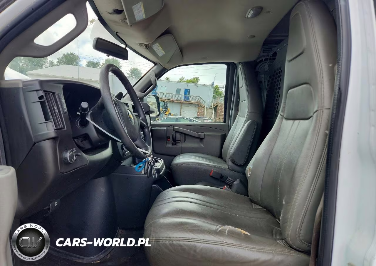 2021 Chevrolet Express G2500 VIN:1GCWGAF71M1170321 - 7